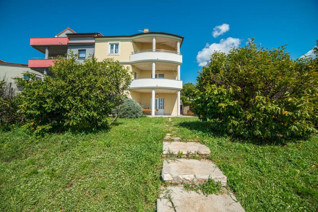 Villa Lucija PUY Eksteriør bilde